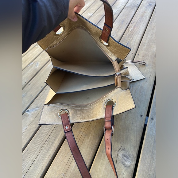 Faux Leather tote gold bag - Picture 4 of 11